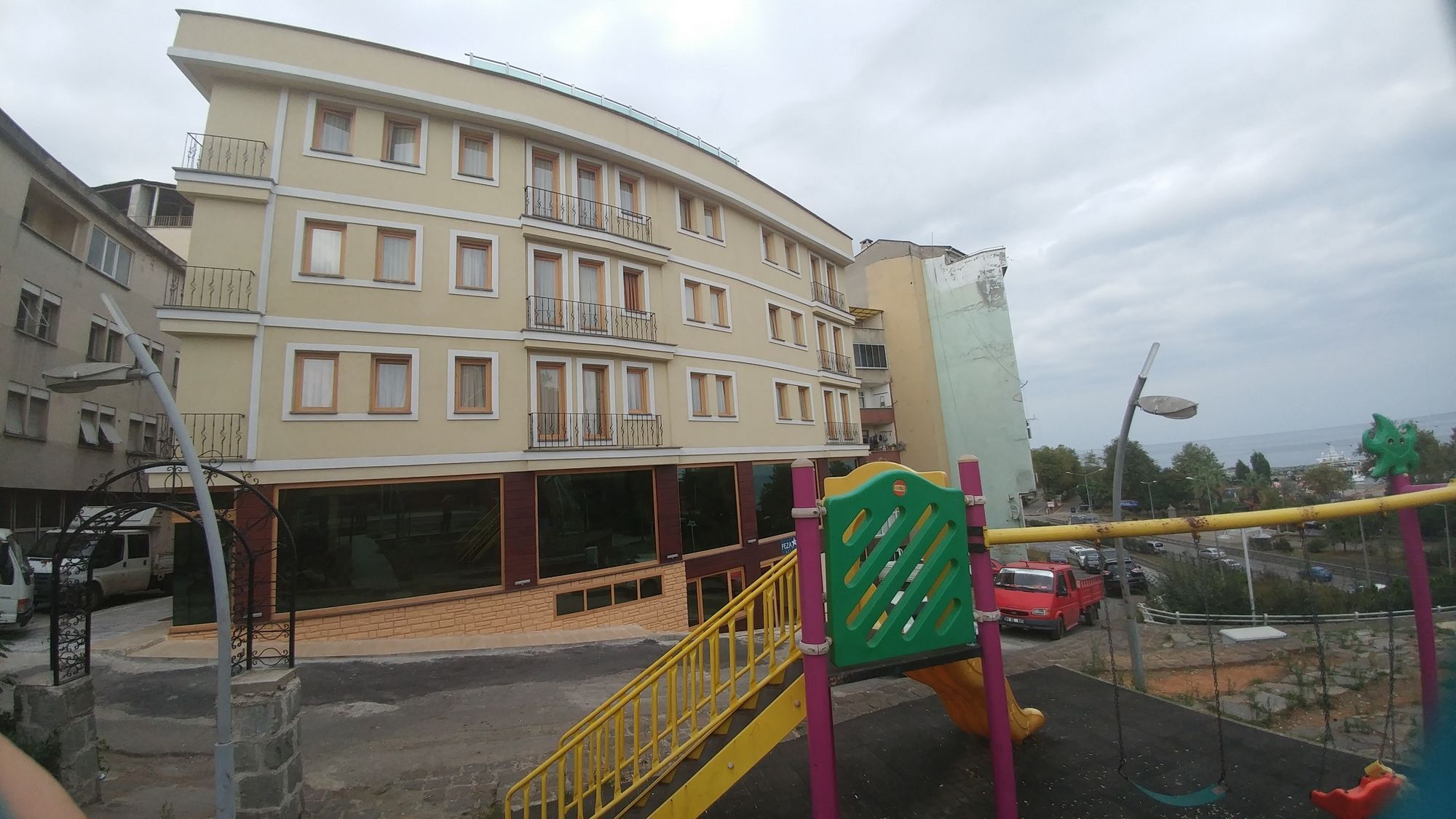 Feza Otel Τραμπζόν Εξωτερικό φωτογραφία